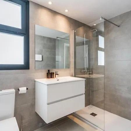 Aranya - Stylish 2br Apt. With Pool View Apartment *