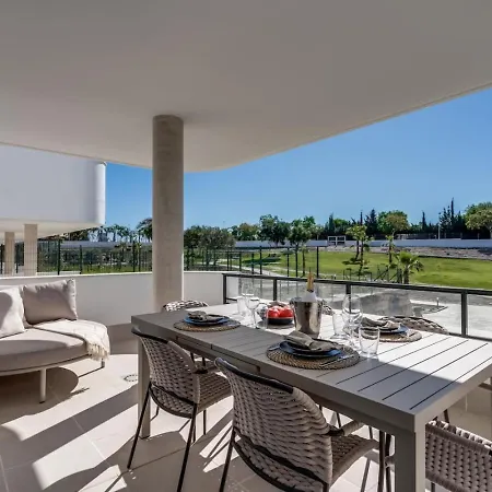 Apartment Aranya - Stylish 2br Apt. With Pool View Estepona